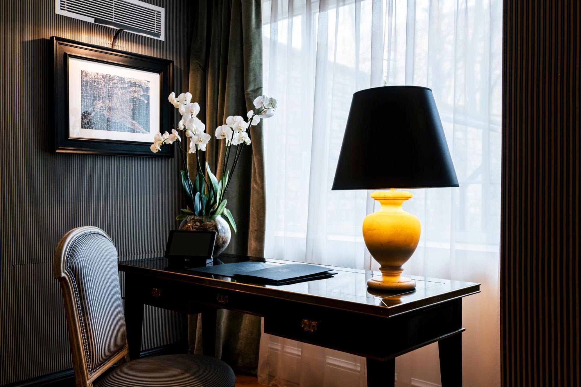 Hotel De Berri Champs-Elysees, A Luxury Collection Hotel Париж Екстериор снимка